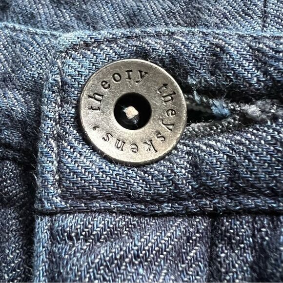 THEORY denim Bell Tailored  5 pocket  jean pleated Short with wide pleats 26 - Picture 3 of 9
